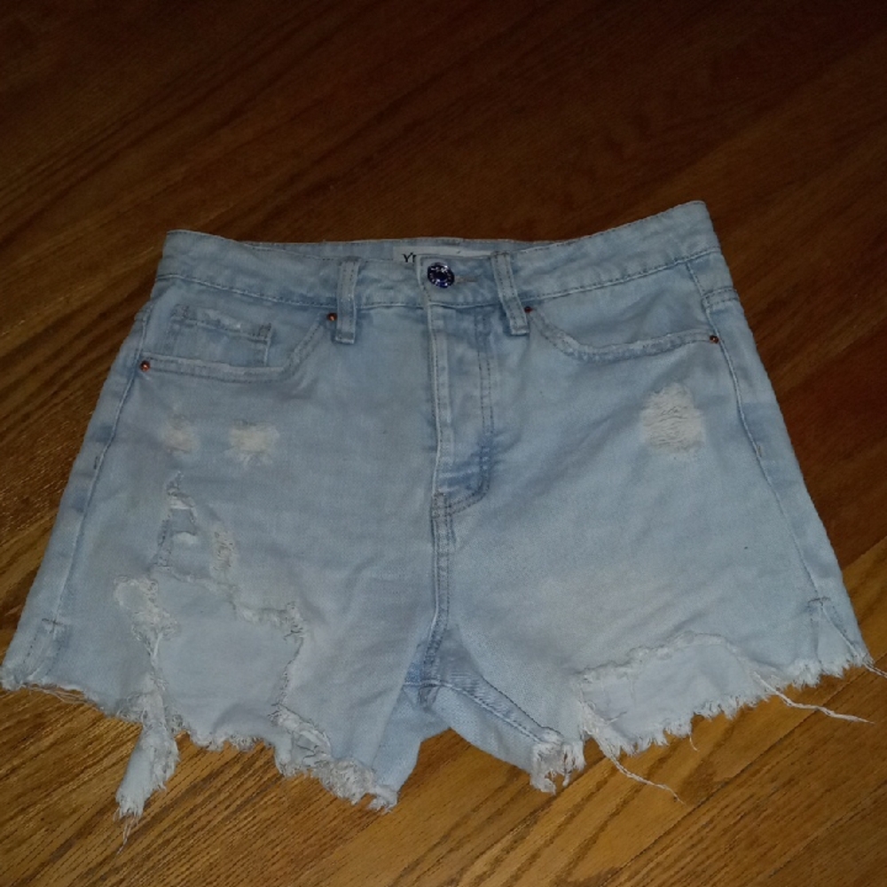YMI Distressed Riped Light Blue Denim Shorts Size 5/27